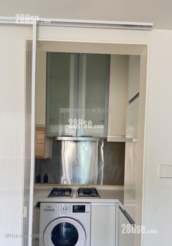 One New York Rental 3 Bedrooms , 1 Bathroom 467 ft²
