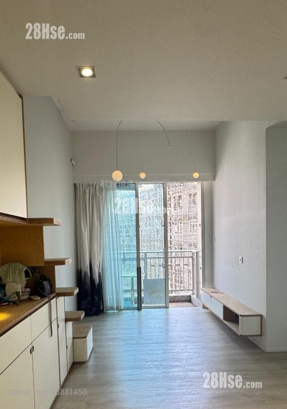 One New York Rental 3 Bedrooms , 1 Bathroom 467 ft²