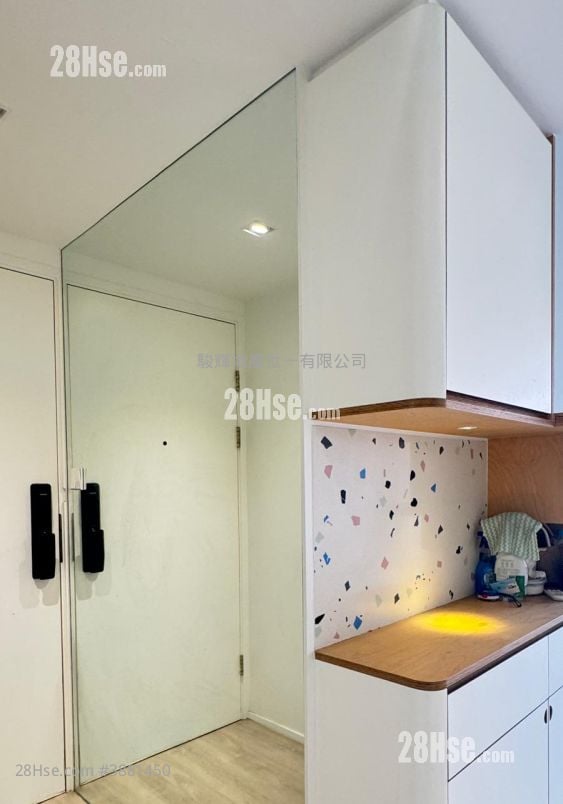 One New York Rental 3 Bedrooms , 1 Bathroom 467 ft²
