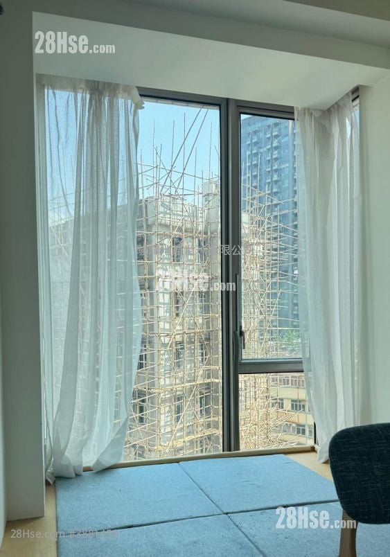 One New York Rental 3 Bedrooms , 1 Bathroom 467 ft²