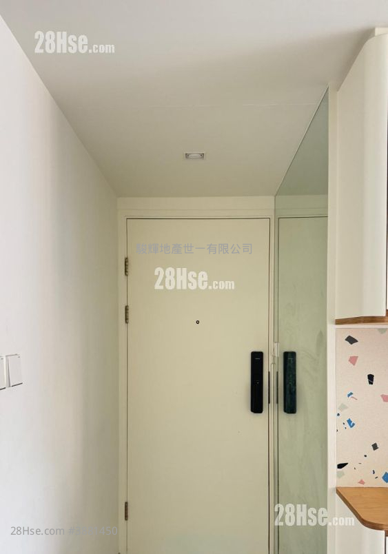One New York Rental 3 Bedrooms , 1 Bathroom 467 ft²