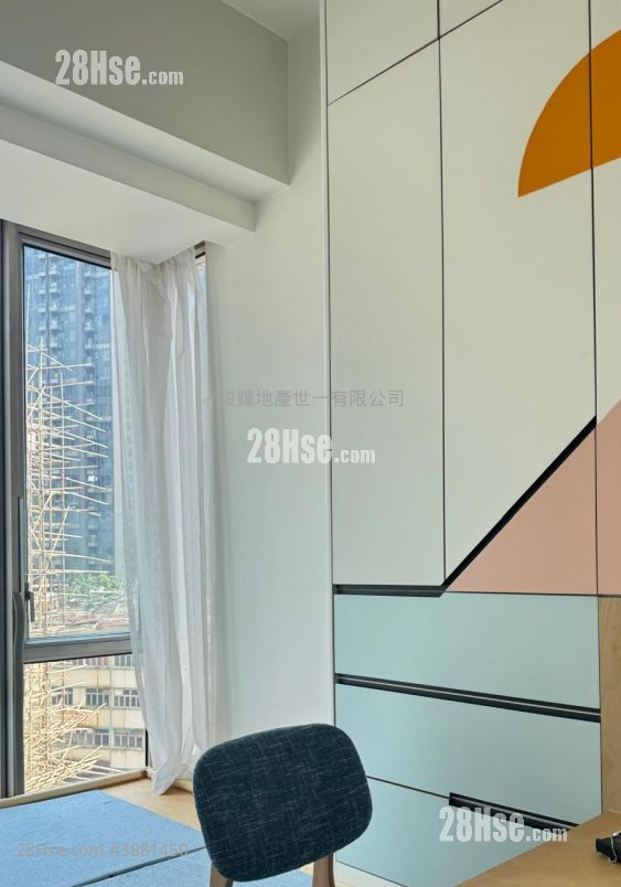 One New York Rental 3 Bedrooms , 1 Bathroom 467 ft²