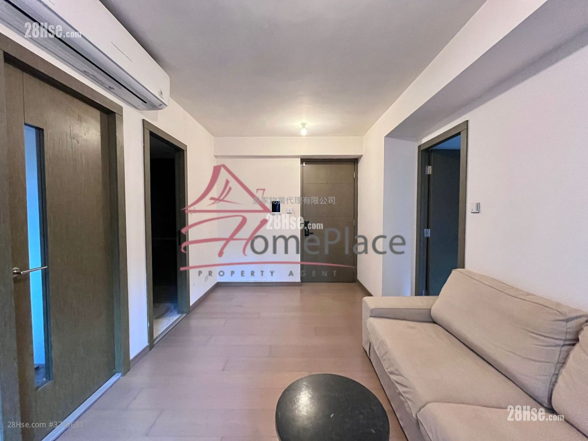 Centrepoint Rental 1 Bedroom , 1 Bathroom 339 ft²