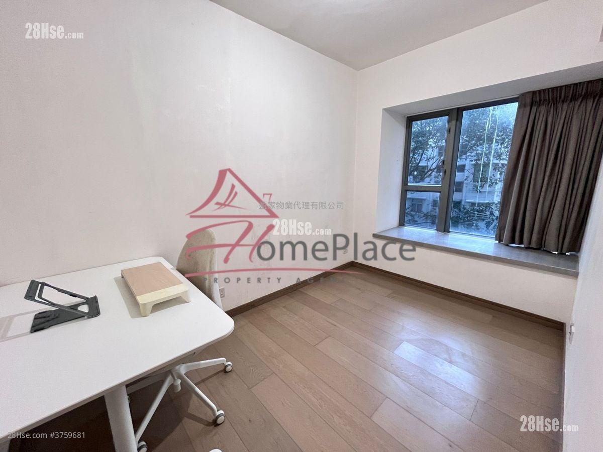 Centrepoint Rental 1 Bedroom , 1 Bathroom 339 ft²