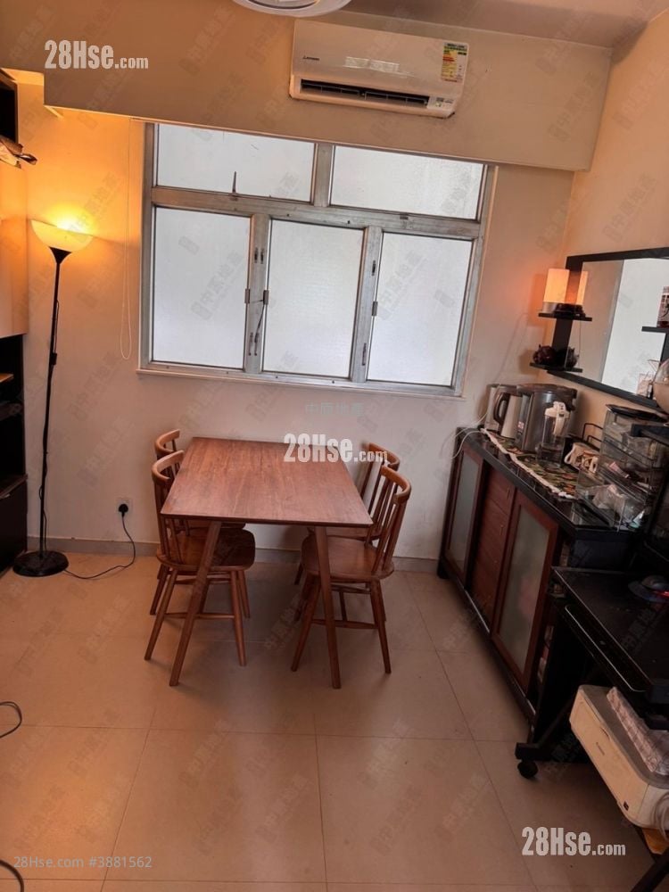 Parkford Garden Sell 3 Bedrooms , 3 Bathrooms