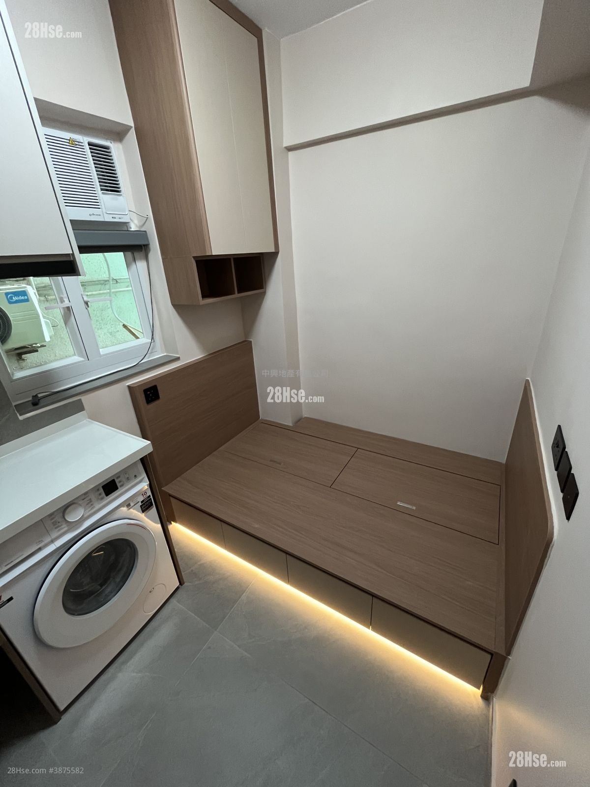 Luen Tak Building Rental Studio , 1 Bathroom 120 ft²
