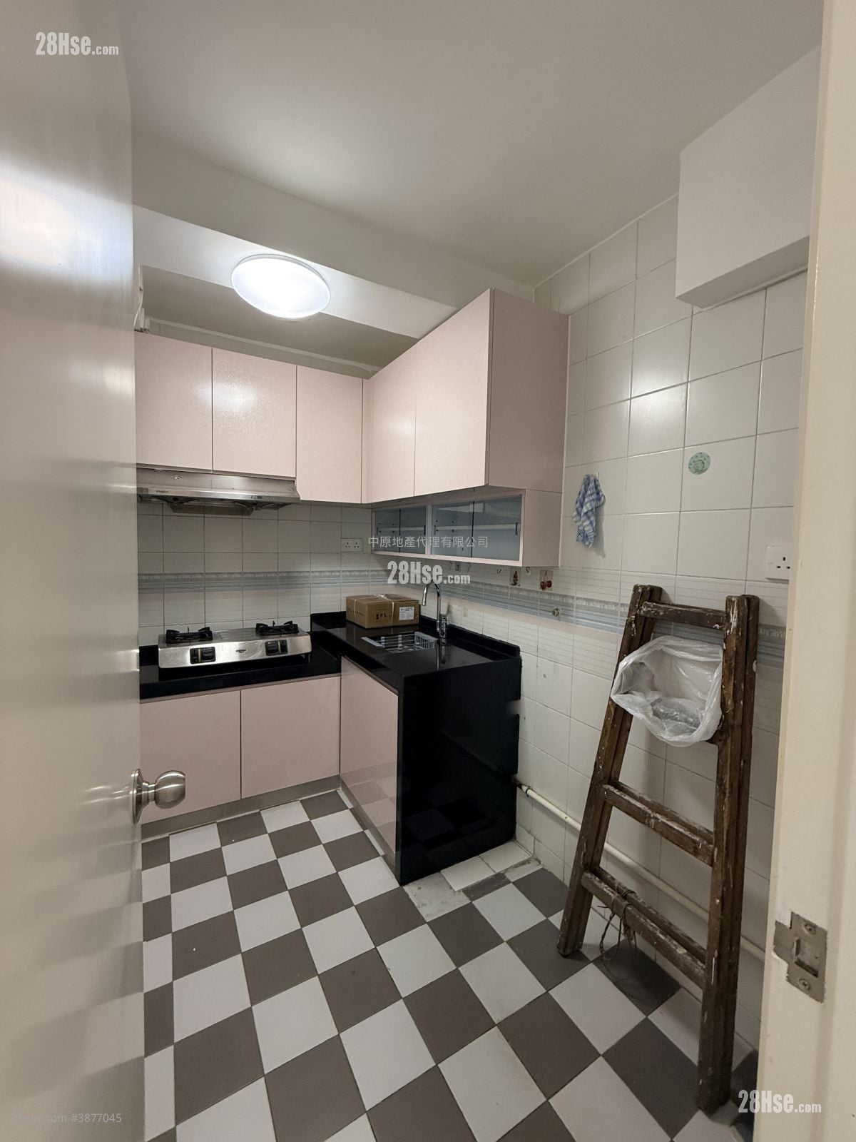 Greenfield Garden Rental 451 ft²