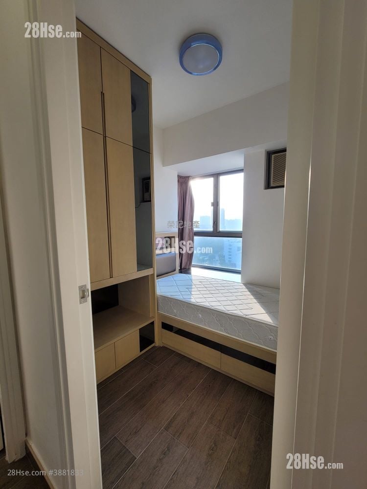 Yoho Town Sell 2 Bedrooms , 1 Bathroom 433 ft²