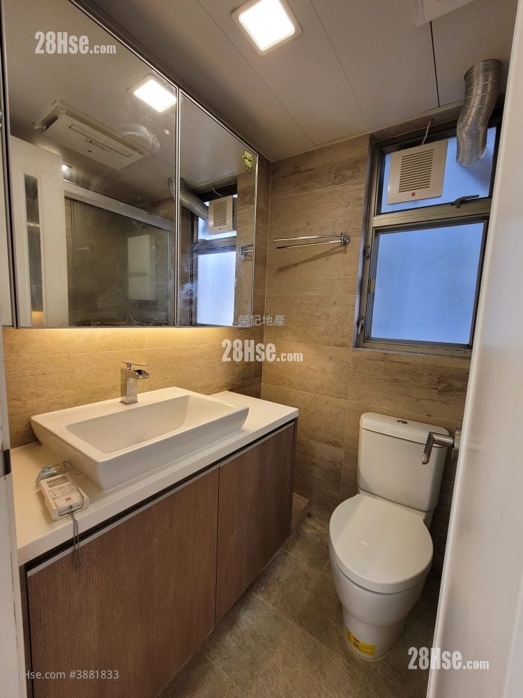 Yoho Town Sell 2 Bedrooms , 1 Bathroom 433 ft²