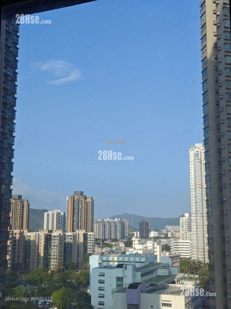Yoho Town Sell 2 Bedrooms , 1 Bathroom 433 ft²