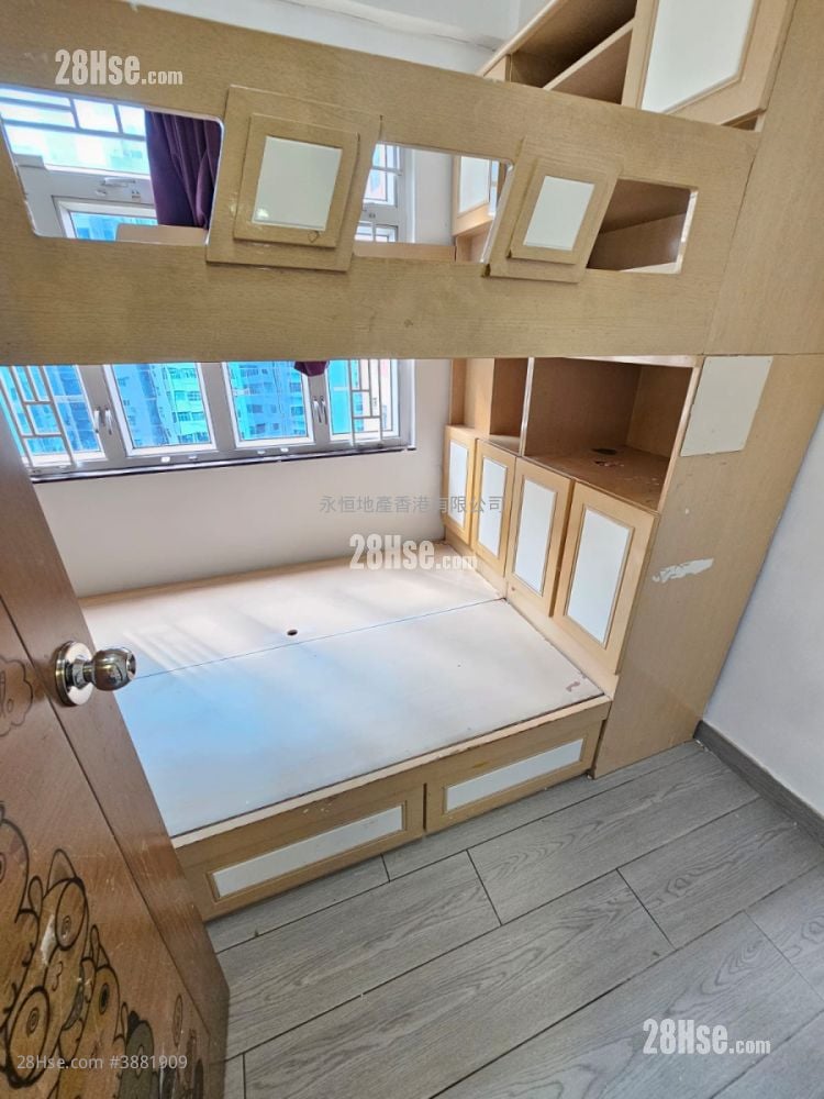 United Building Rental 2 Bedrooms , 1 Bathroom 300 ft²