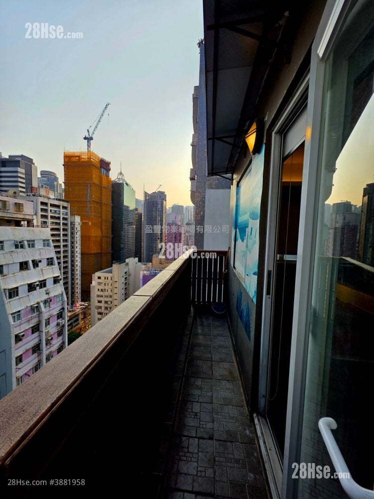 Yen Ying Building Sell Studio , 1 Bathroom 149 ft²