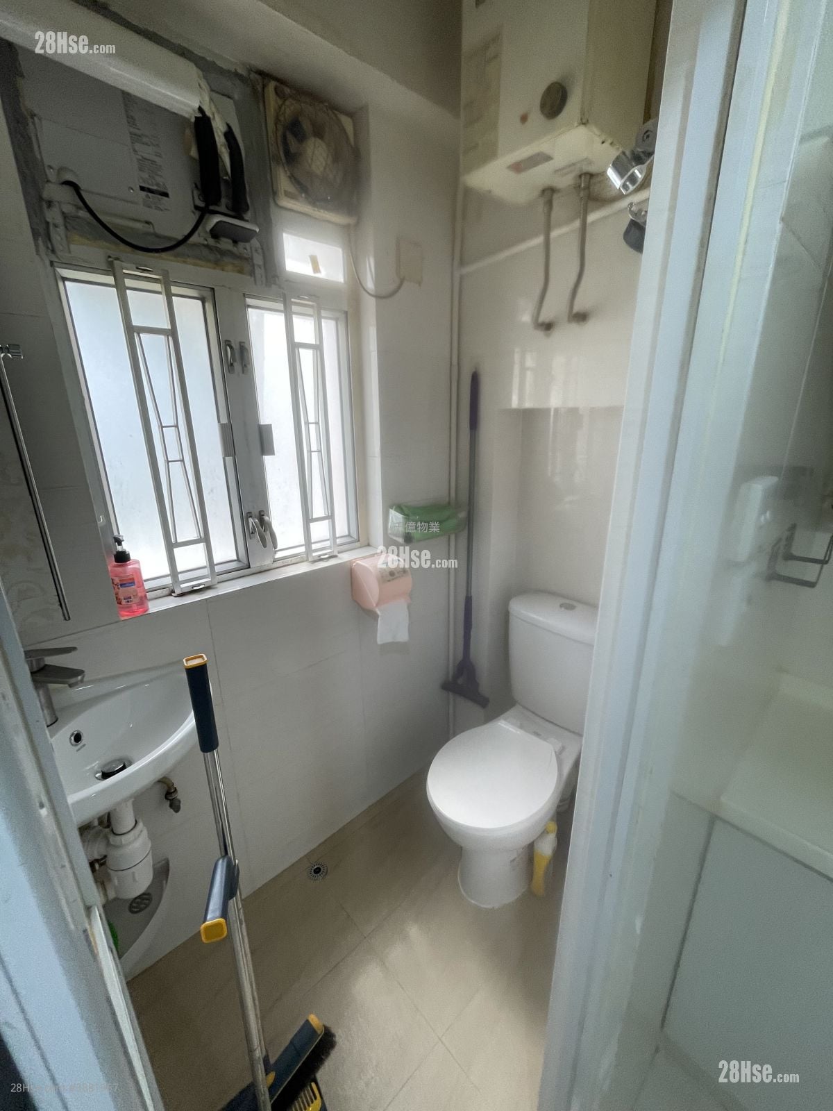 Portland Building Rental 2 Bedrooms , 1 Bathroom 236 ft²