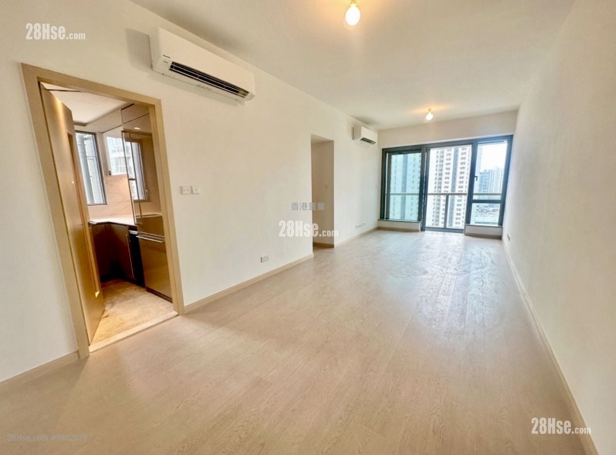 The Southside Rental 3 Bedrooms , 2 Bathrooms 955 ft²