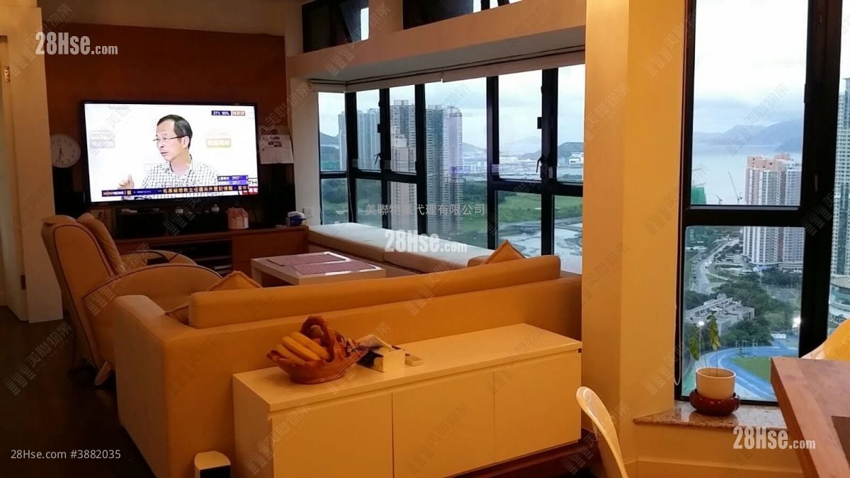 Nan Fung Plaza Sell 4 Bedrooms , 4 Bathrooms 1,227 ft²
