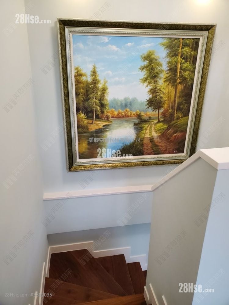 Nan Fung Plaza Sell 4 Bedrooms , 4 Bathrooms 1,227 ft²