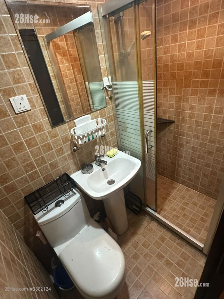 Golden Crown Court Rental 100 ft²