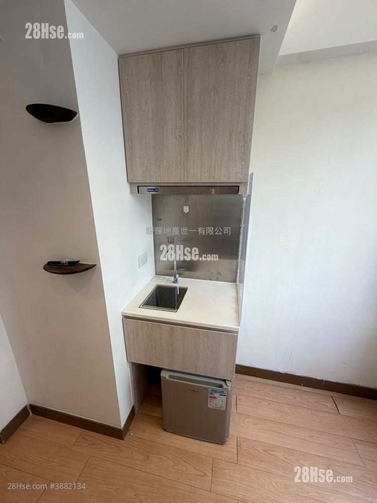 Kenwood Mansion Rental Studio , 1 Bathroom 120 ft²