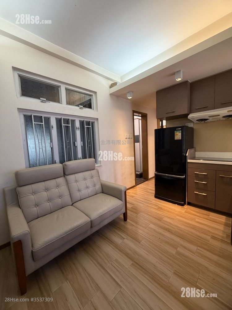 living room: Kiu Chau Building Rental 1 Bathroom 254 ft²