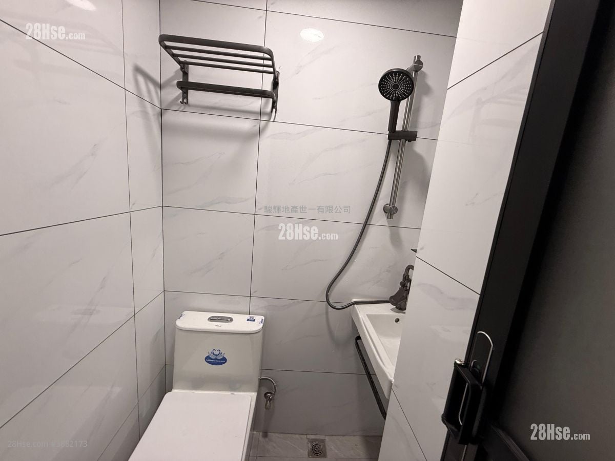 Long Kee Mansion Rental 160 ft²