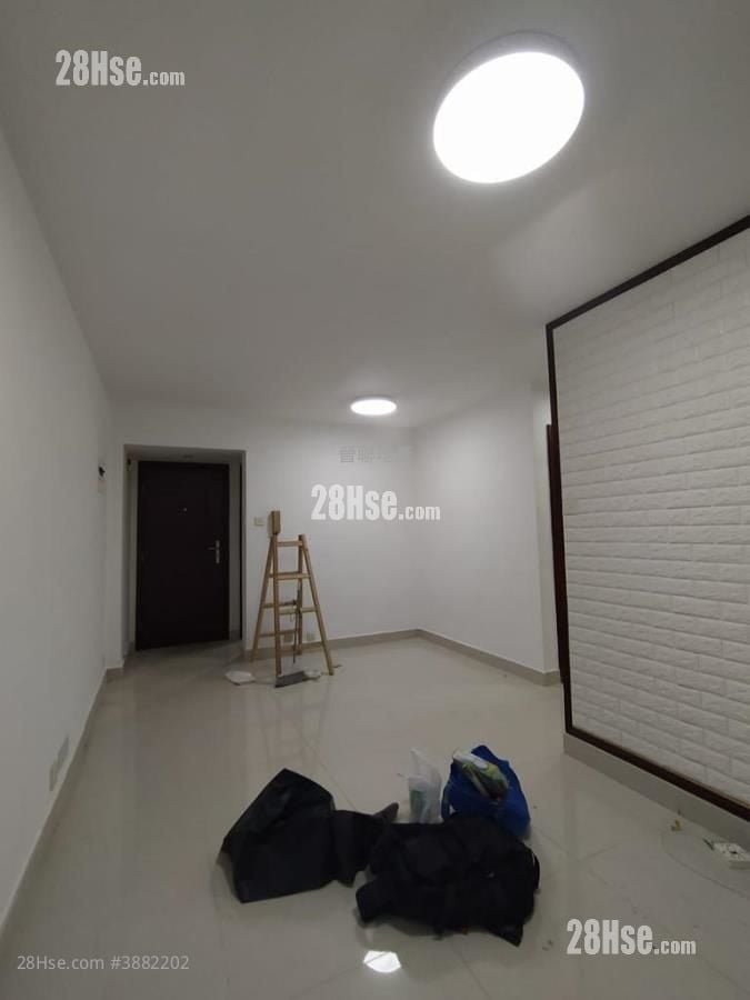 King Tin Court Sell 2 Bedrooms , 1 Bathroom 431 ft²