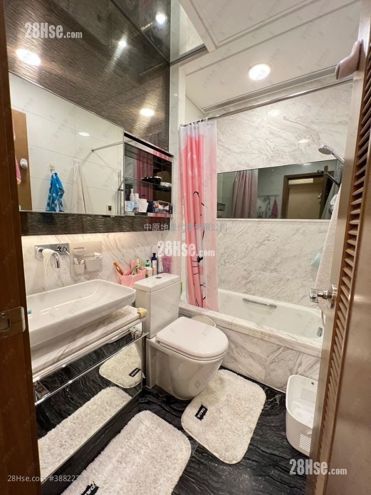 Yoho Midtown Sell 3 Bedrooms 898 ft²