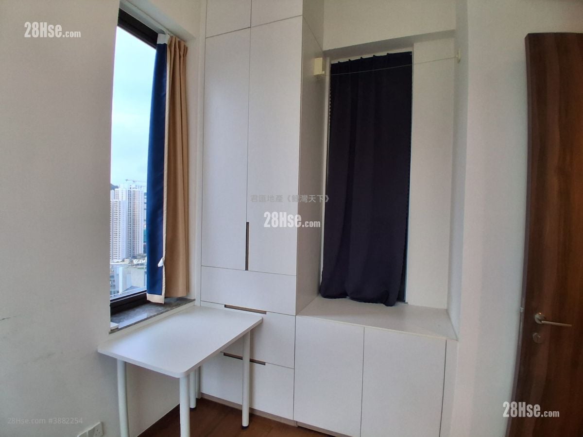Maya Sell 2 Bedrooms , 1 Bathroom 547 ft²