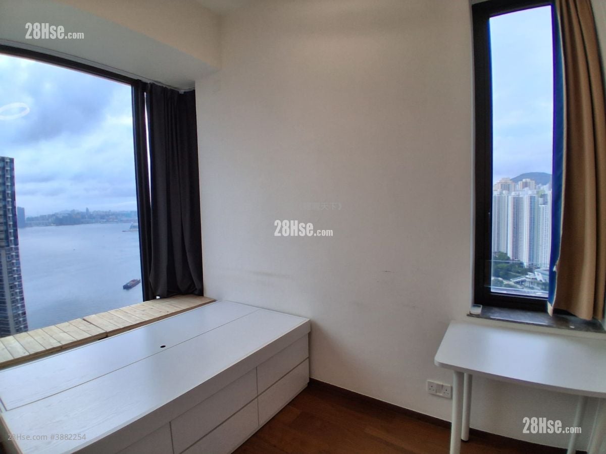 Maya Sell 2 Bedrooms , 1 Bathroom 547 ft²