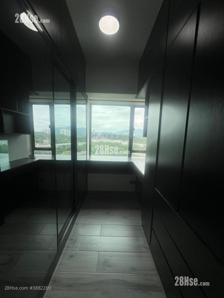 Dawning Views Sell 3 Bedrooms , 2 Bathrooms 556 ft²