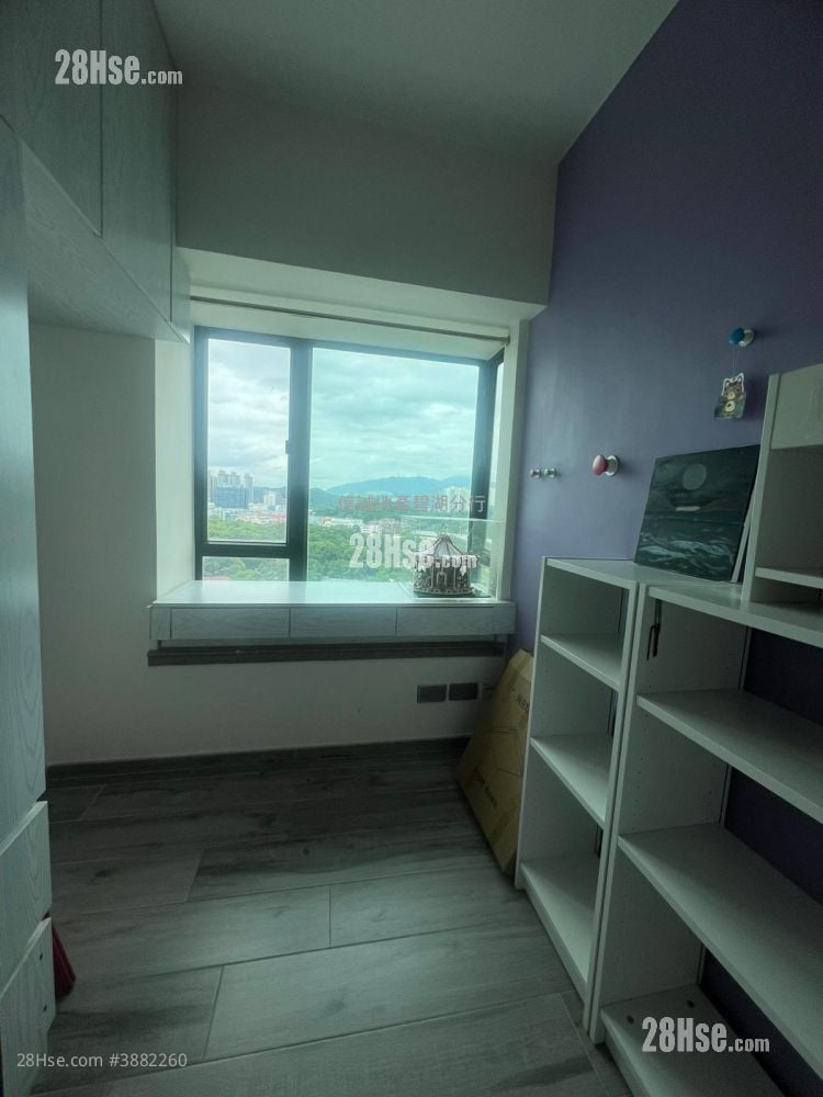 Dawning Views Sell 3 Bedrooms , 2 Bathrooms 556 ft²