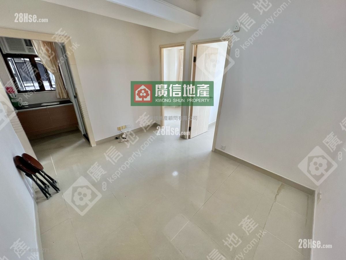 Kam Wah Building Rental 2 Bedrooms , 1 Bathroom 347 ft²