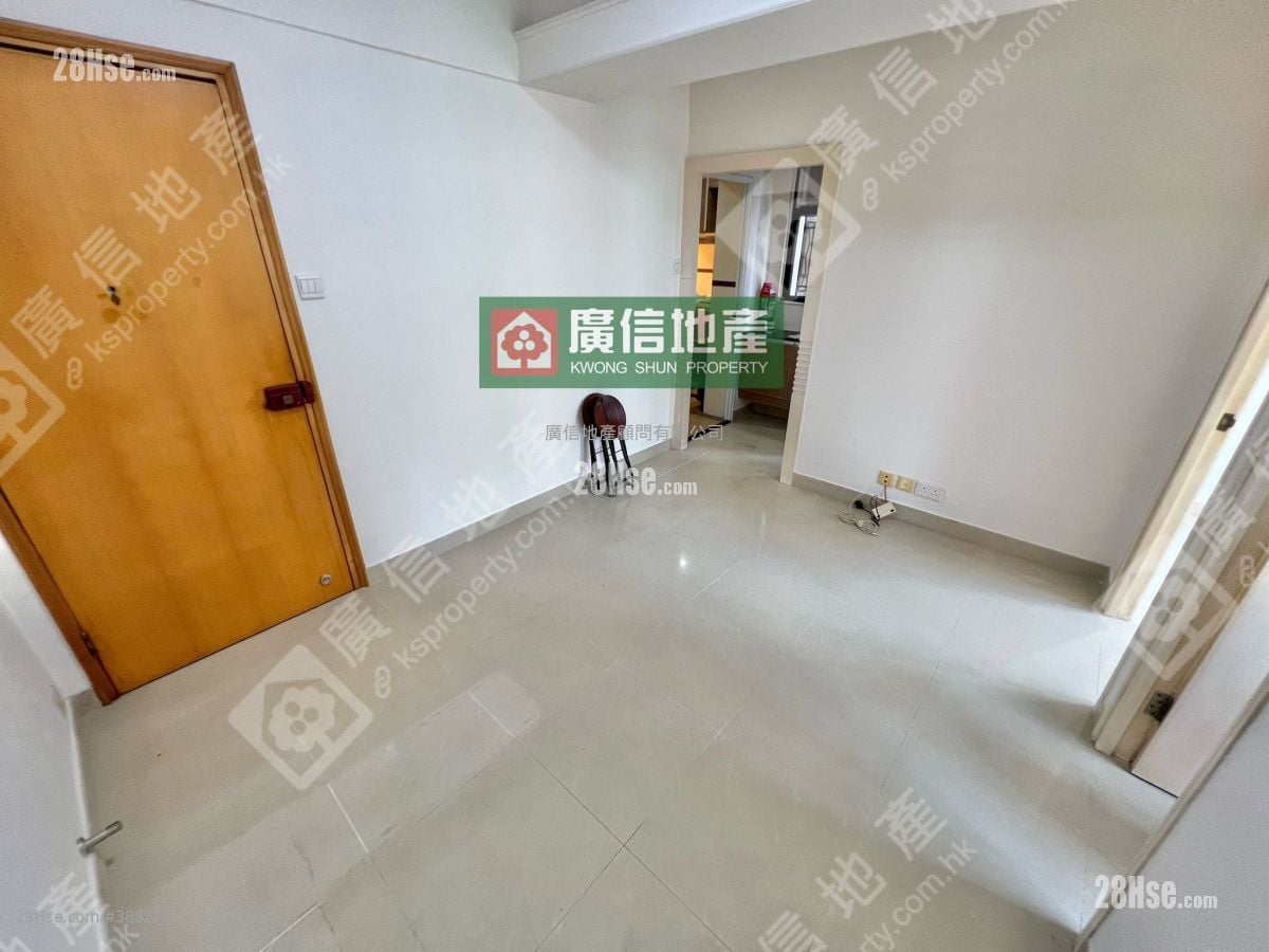 Kam Wah Building Rental 2 Bedrooms , 1 Bathroom 347 ft²
