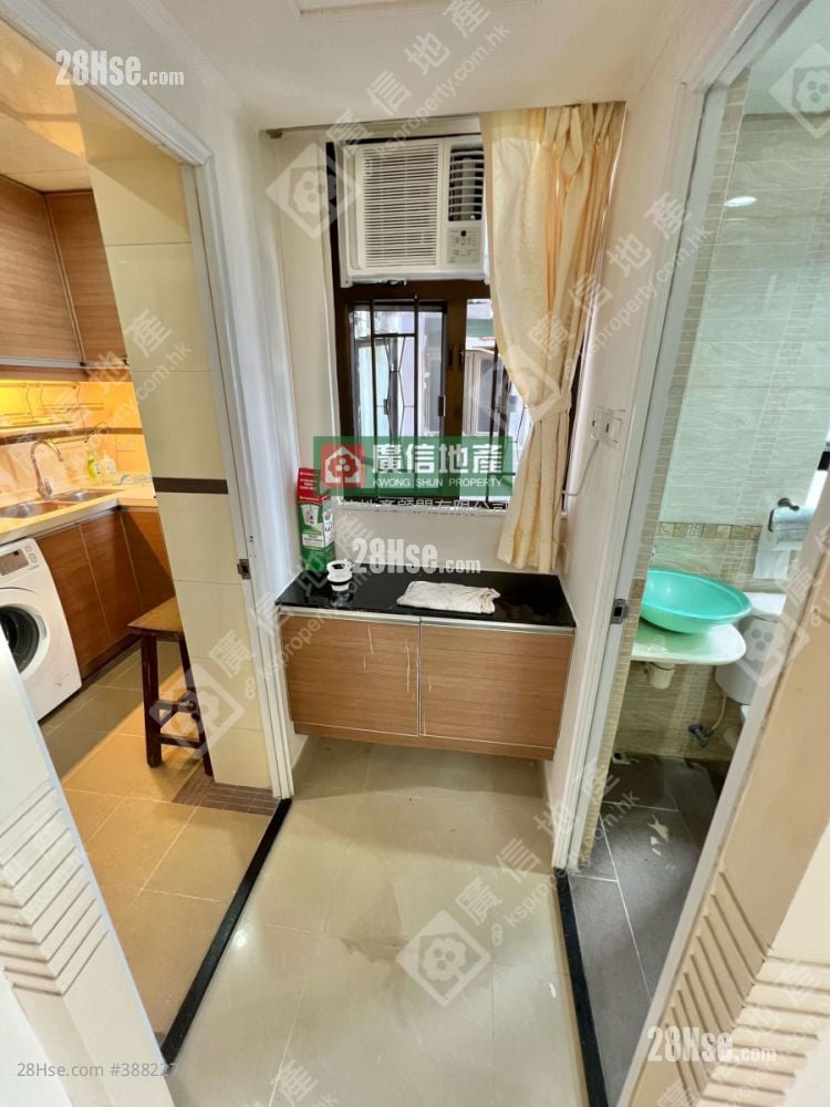 Kam Wah Building Rental 2 Bedrooms , 1 Bathroom 347 ft²