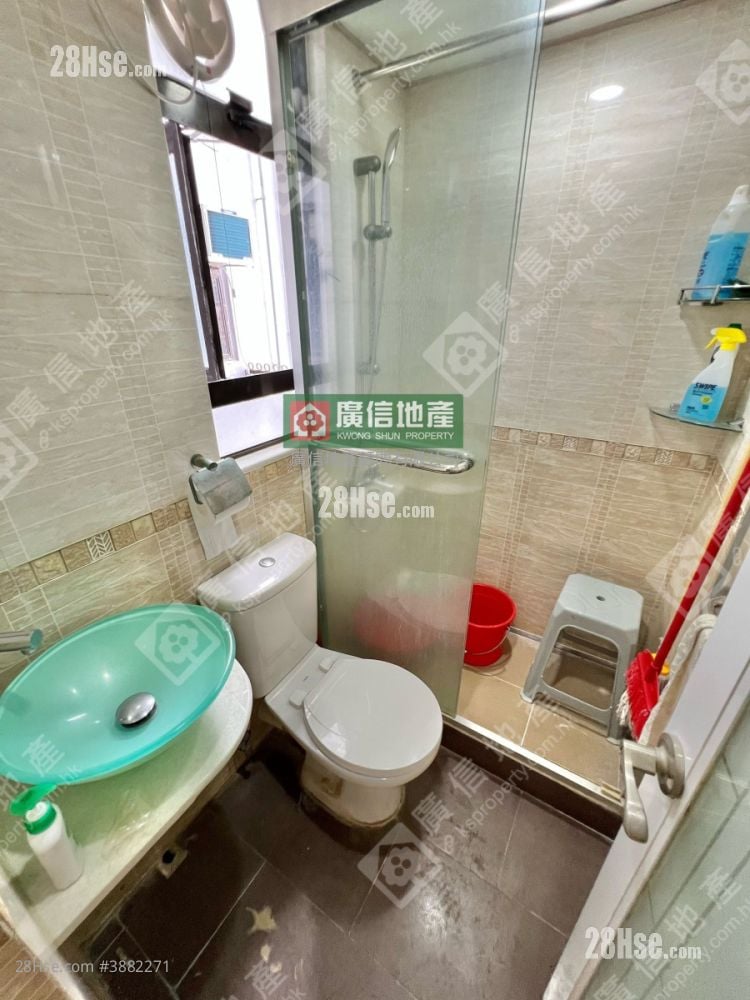 Kam Wah Building Rental 2 Bedrooms , 1 Bathroom 347 ft²
