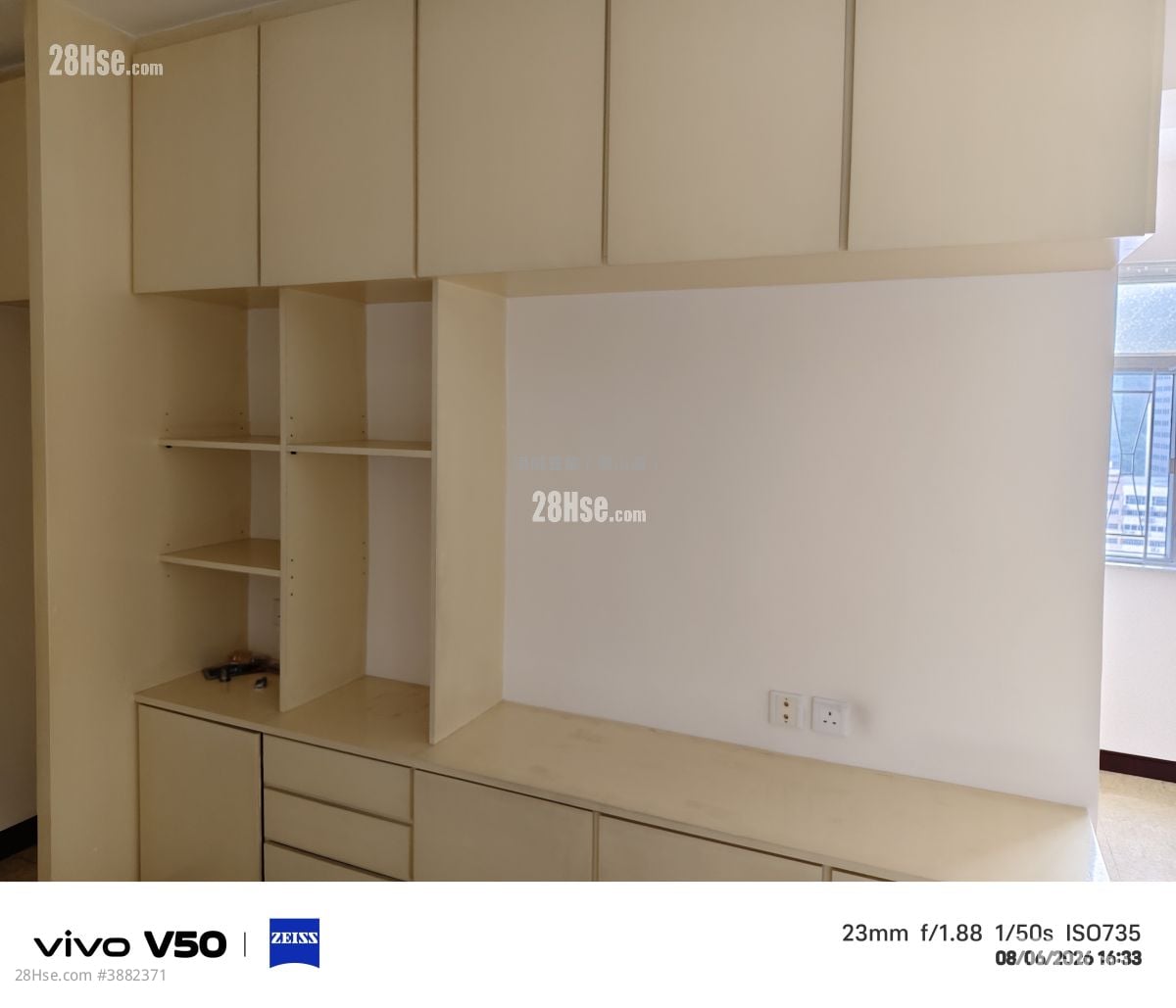 Jumbo Court Sell 2 Bedrooms , 1 Bathroom 413 ft²