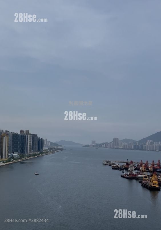 Grand Waterfront Sell 2 Bedrooms 616 ft²