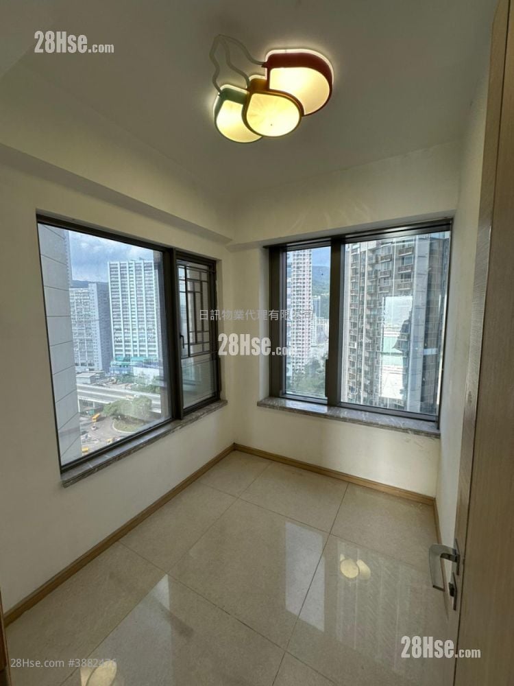 Ocean Pride Sell 3 Bedrooms , 2 Bathrooms 754 ft²