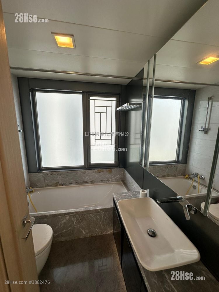 Ocean Pride Sell 3 Bedrooms , 2 Bathrooms 754 ft²