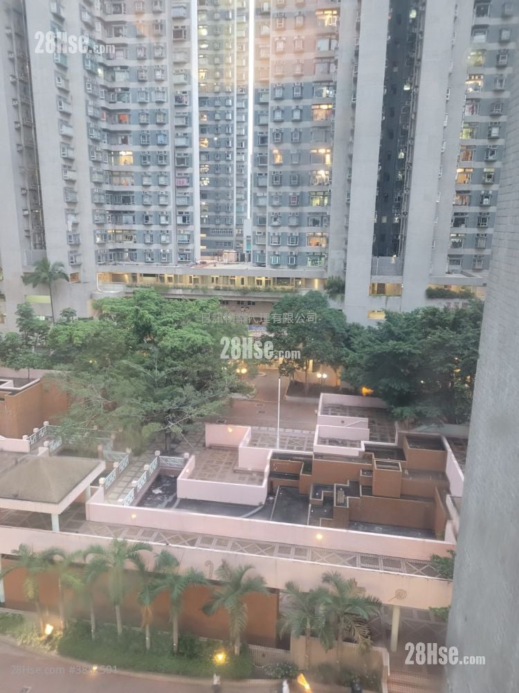 Riviera Gardens Sell 3 Bedrooms , 1 Bathroom 496 ft²
