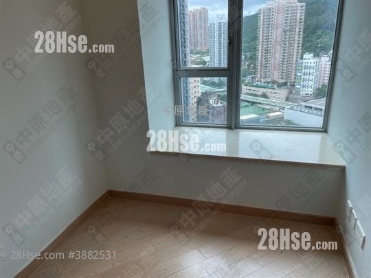 Century Gateway Sell 4 Bedrooms 813 ft²