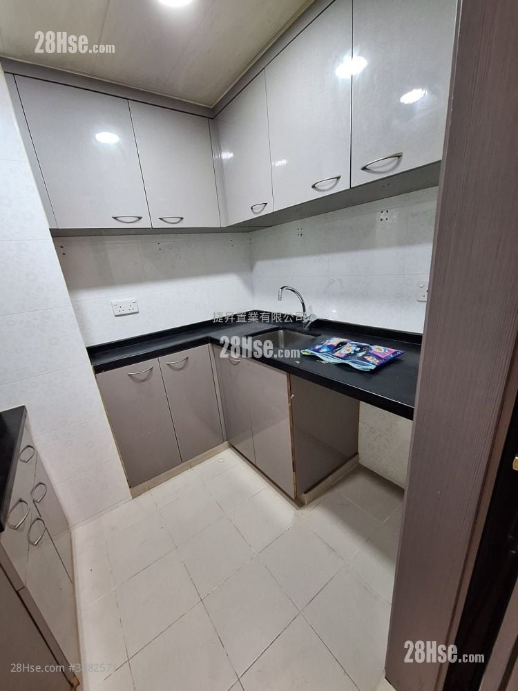 Whampoa Estate Rental 3 Bedrooms , 1 Bathroom 442 ft²