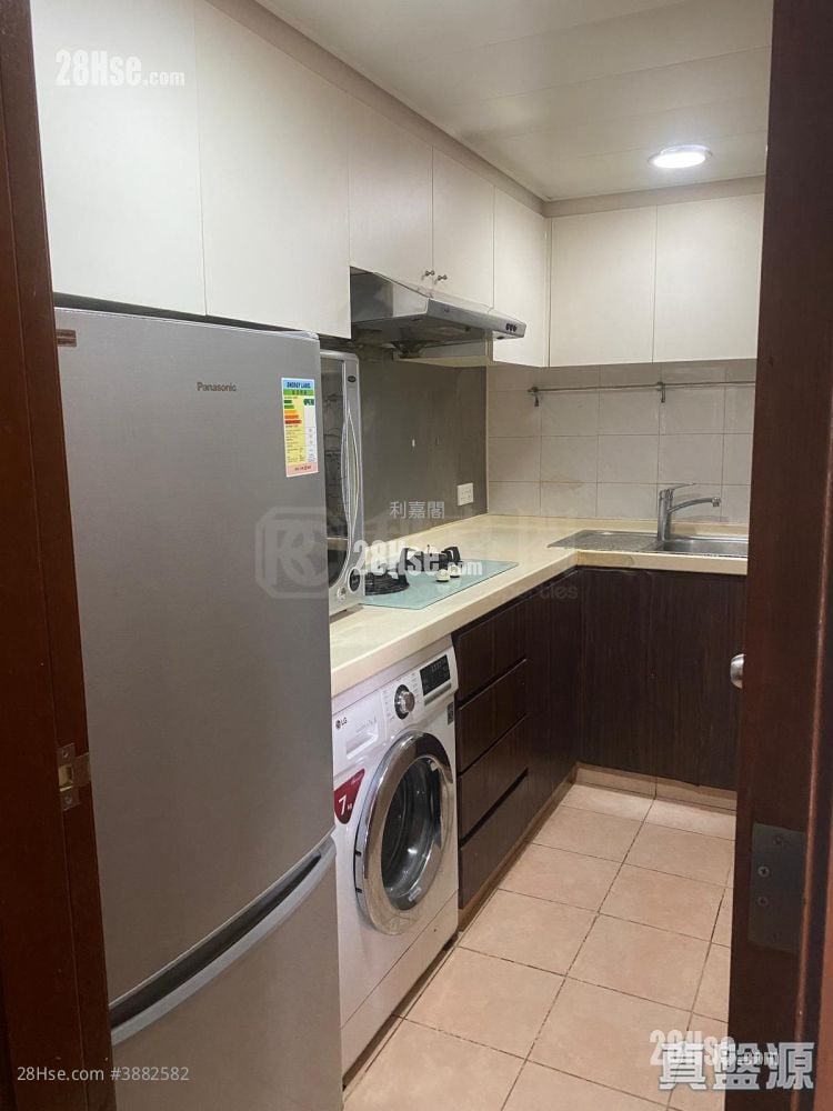 Sereno Verde Sell 2 Bedrooms , 1 Bathroom 525 ft²