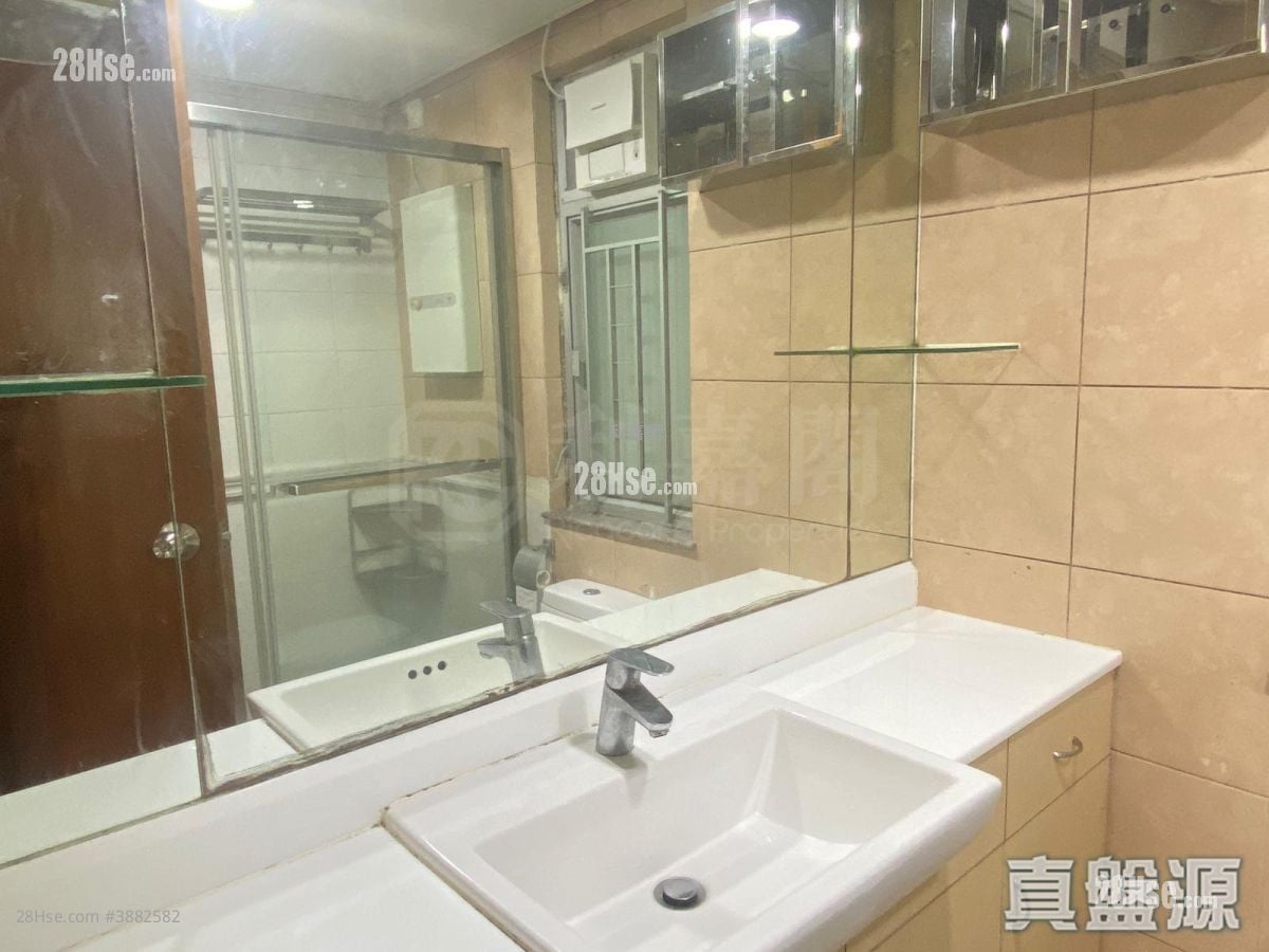 Sereno Verde Sell 2 Bedrooms , 1 Bathroom 525 ft²