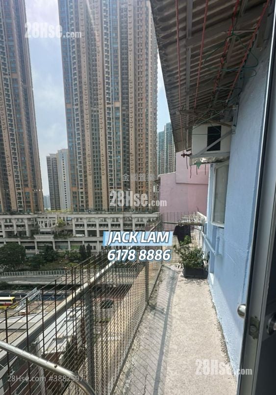 Cherry Mansion Sell 2 Bedrooms , 1 Bathroom 352 ft²