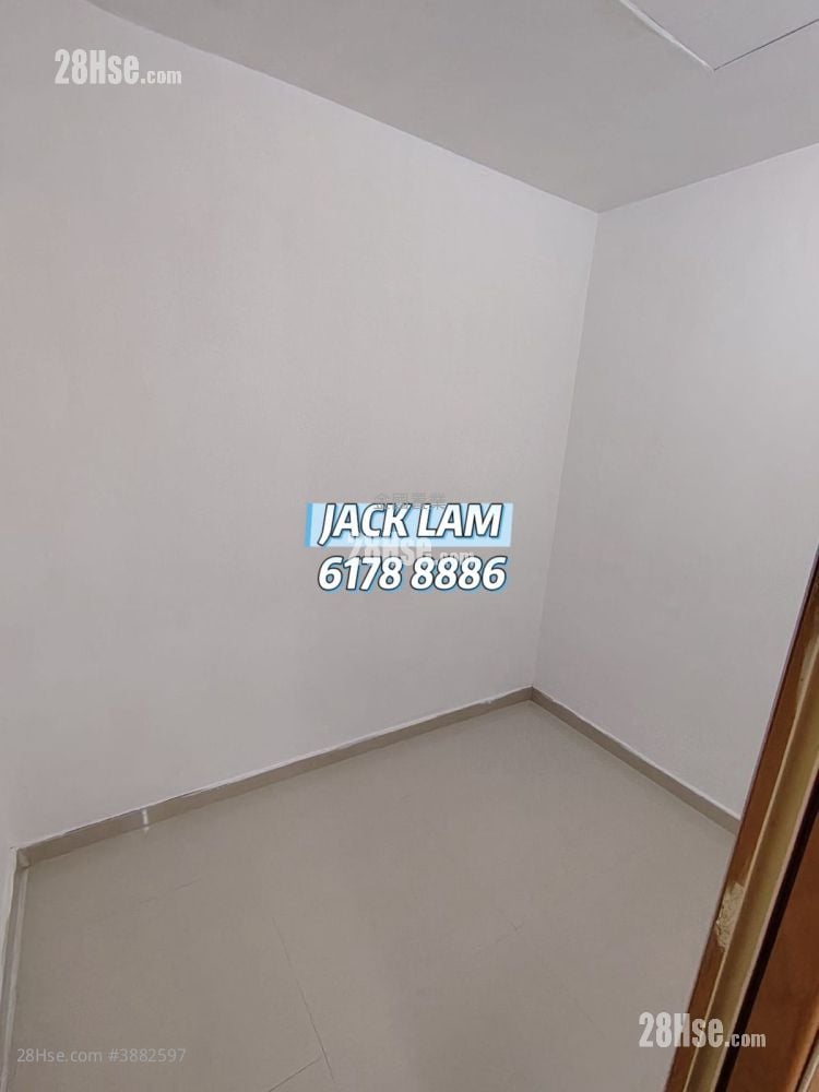 Cherry Mansion Sell 2 Bedrooms , 1 Bathroom 352 ft²