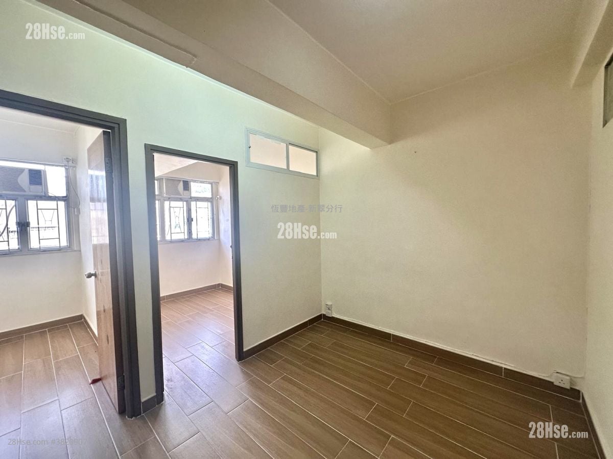 Yen Lok Building Rental 2 Bedrooms , 1 Bathroom 290 ft²