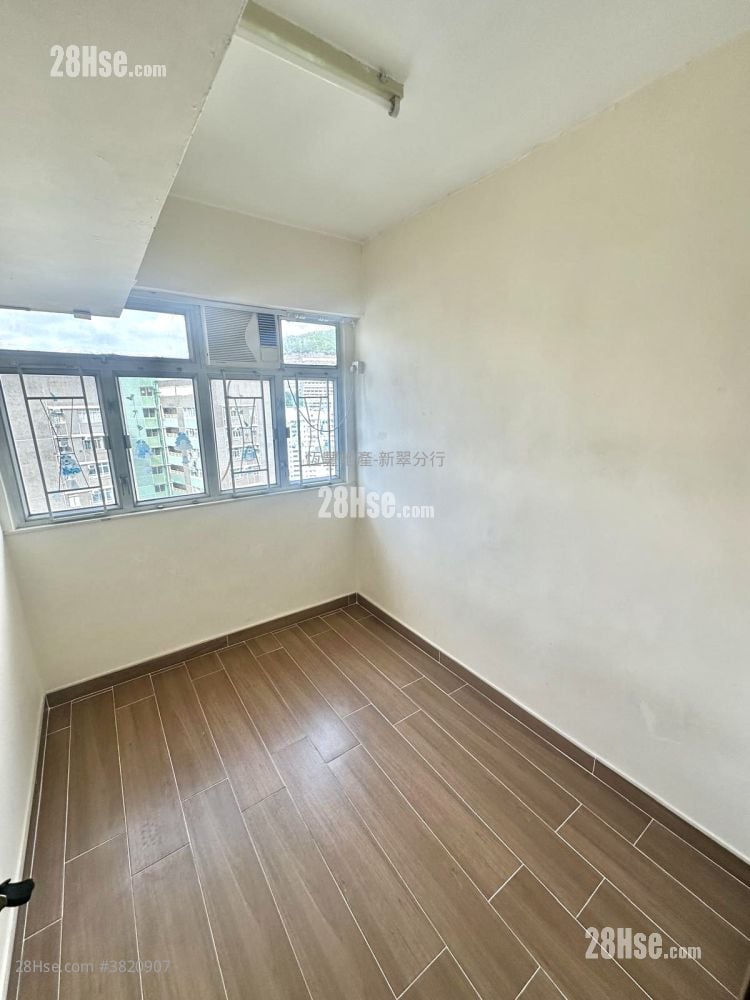 Yen Lok Building Rental 2 Bedrooms , 1 Bathroom 290 ft²
