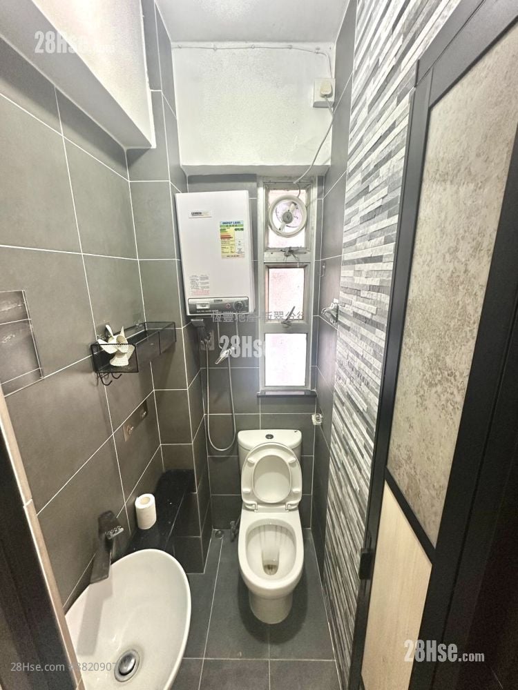 Yen Lok Building Rental 2 Bedrooms , 1 Bathroom 290 ft²