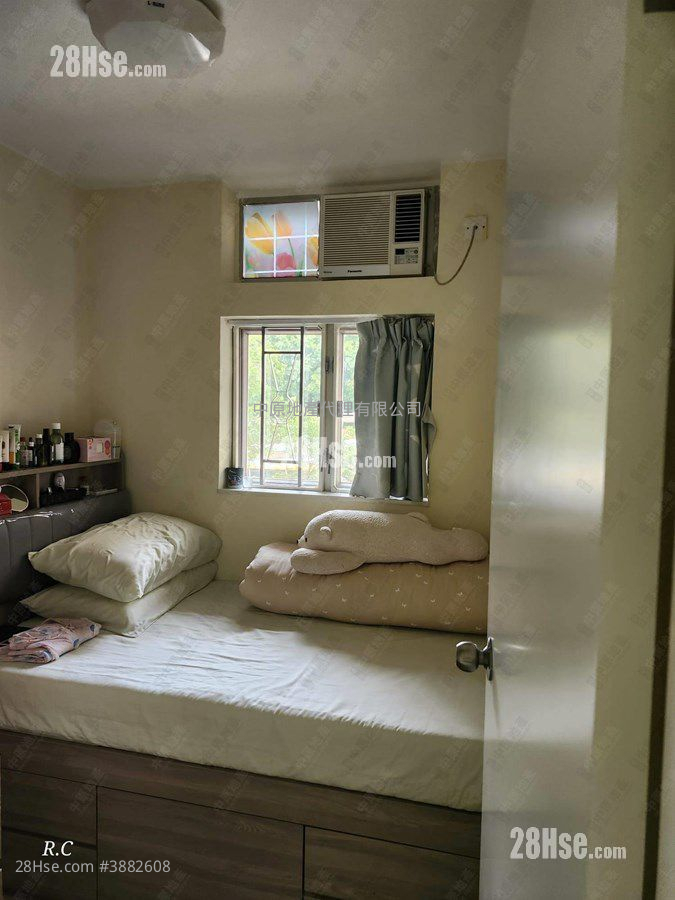 Harmony Garden Rental 431 ft²