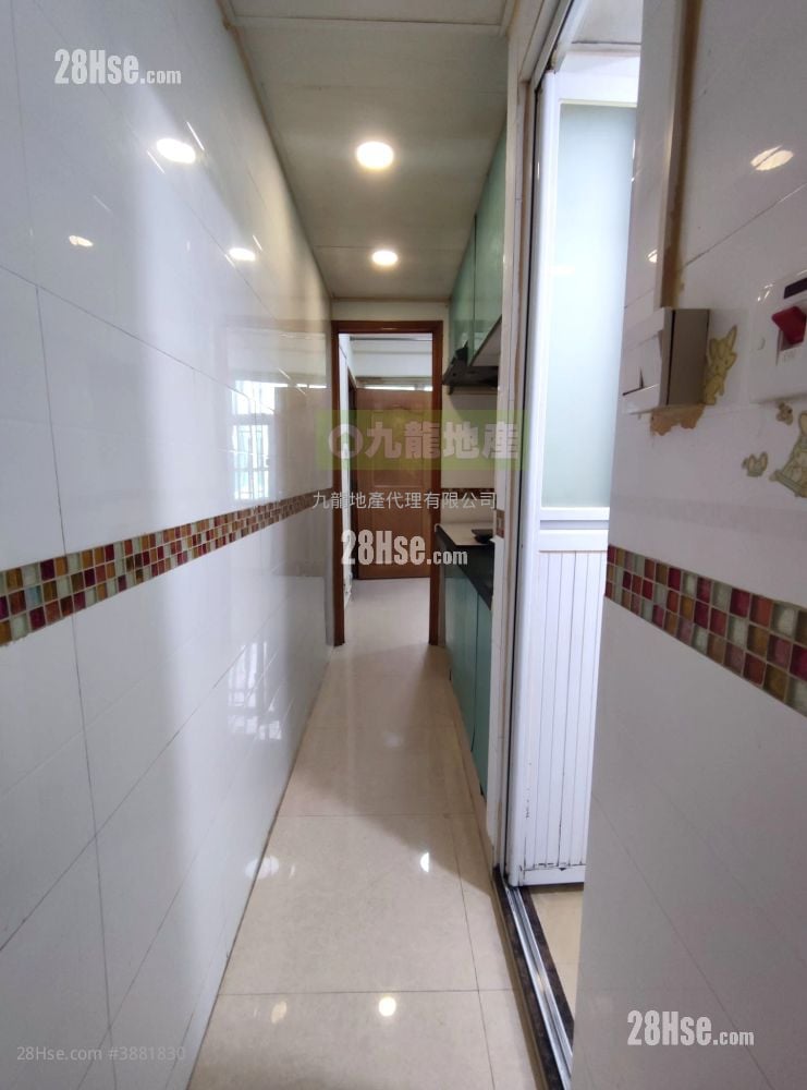Kam Fai Building Sell 2 Bedrooms , 1 Bathroom 259 ft²